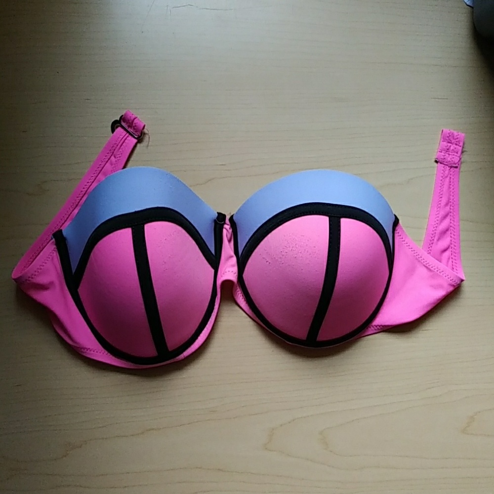 Underwired bandeau top | size medium | offers?